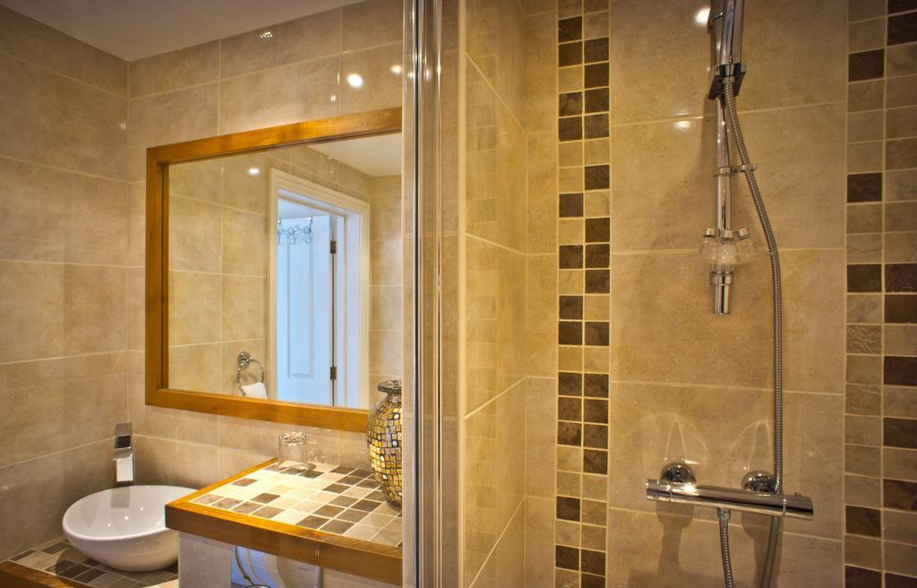 Westwood Guest House Лайм Риджис Стая снимка
